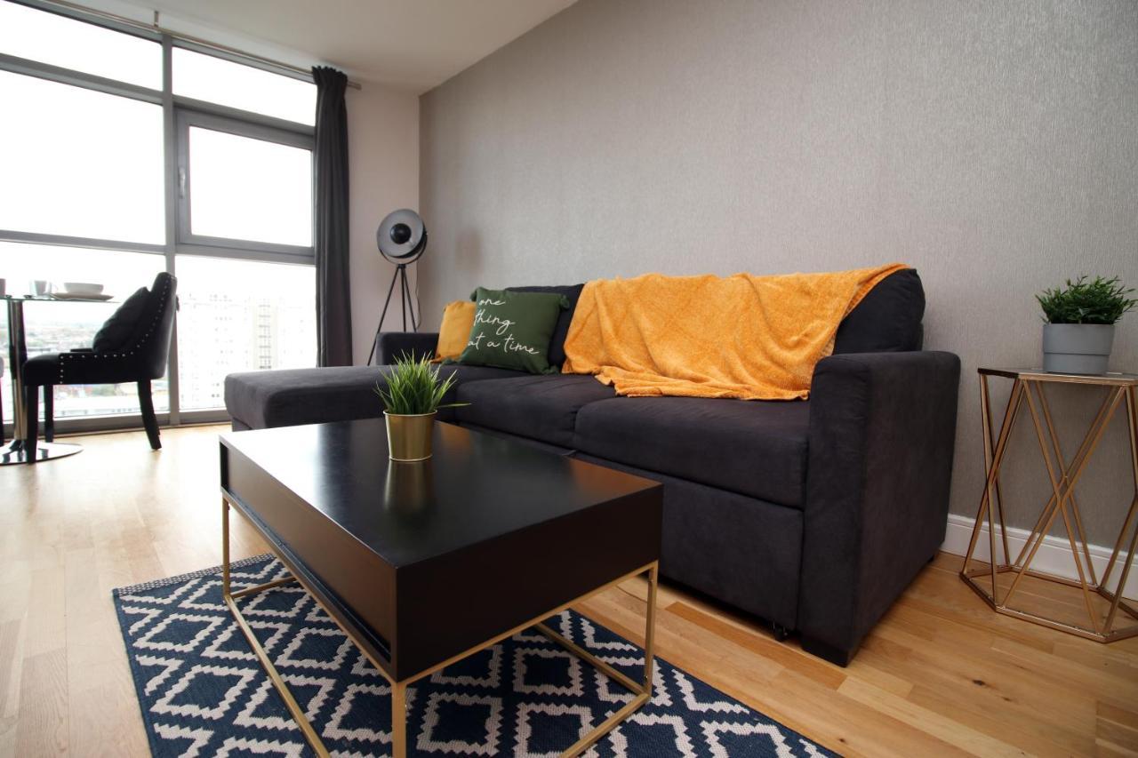The View - Long Stay Offer - Modern Central Apartment And Parking By Cto Serviced Apartments Cardiff Exterior photo