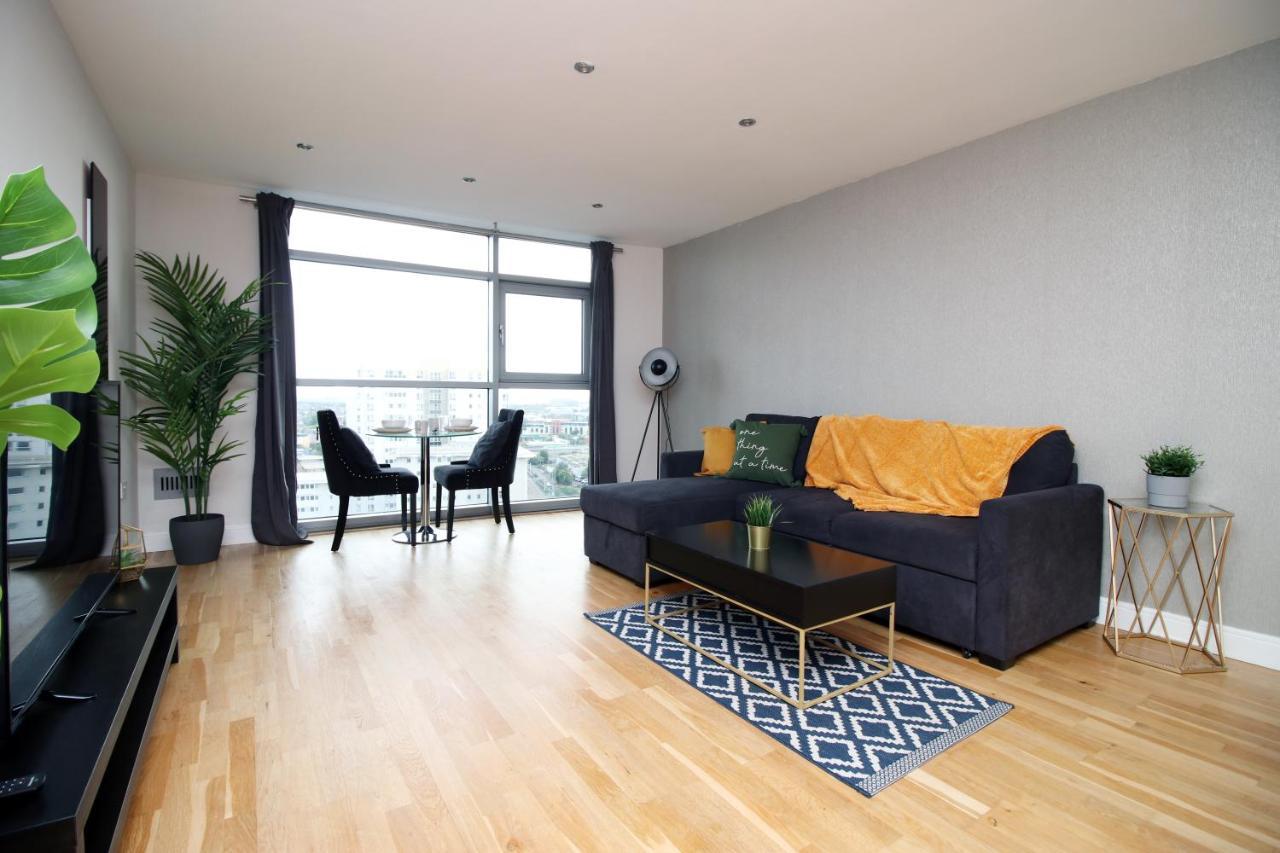 The View - Long Stay Offer - Modern Central Apartment And Parking By Cto Serviced Apartments Cardiff Exterior photo