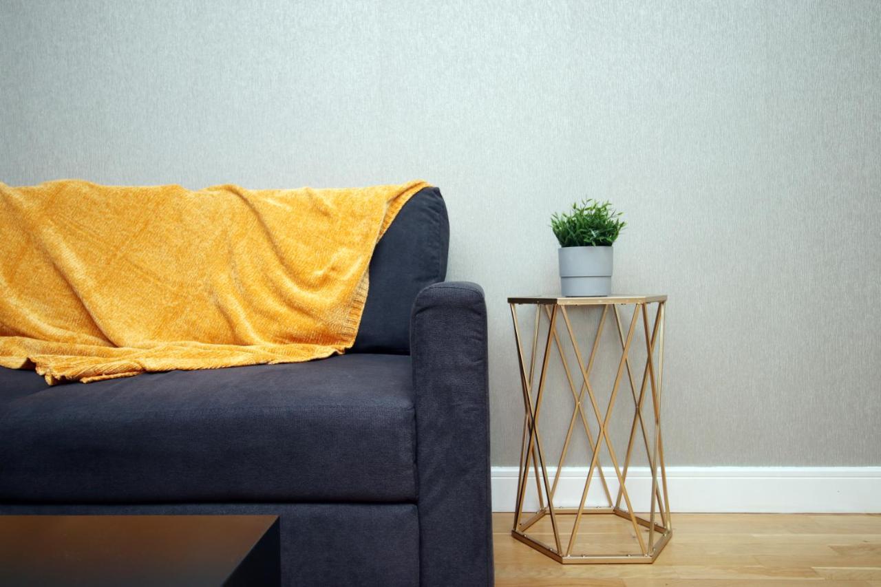 The View - Long Stay Offer - Modern Central Apartment And Parking By Cto Serviced Apartments Cardiff Exterior photo