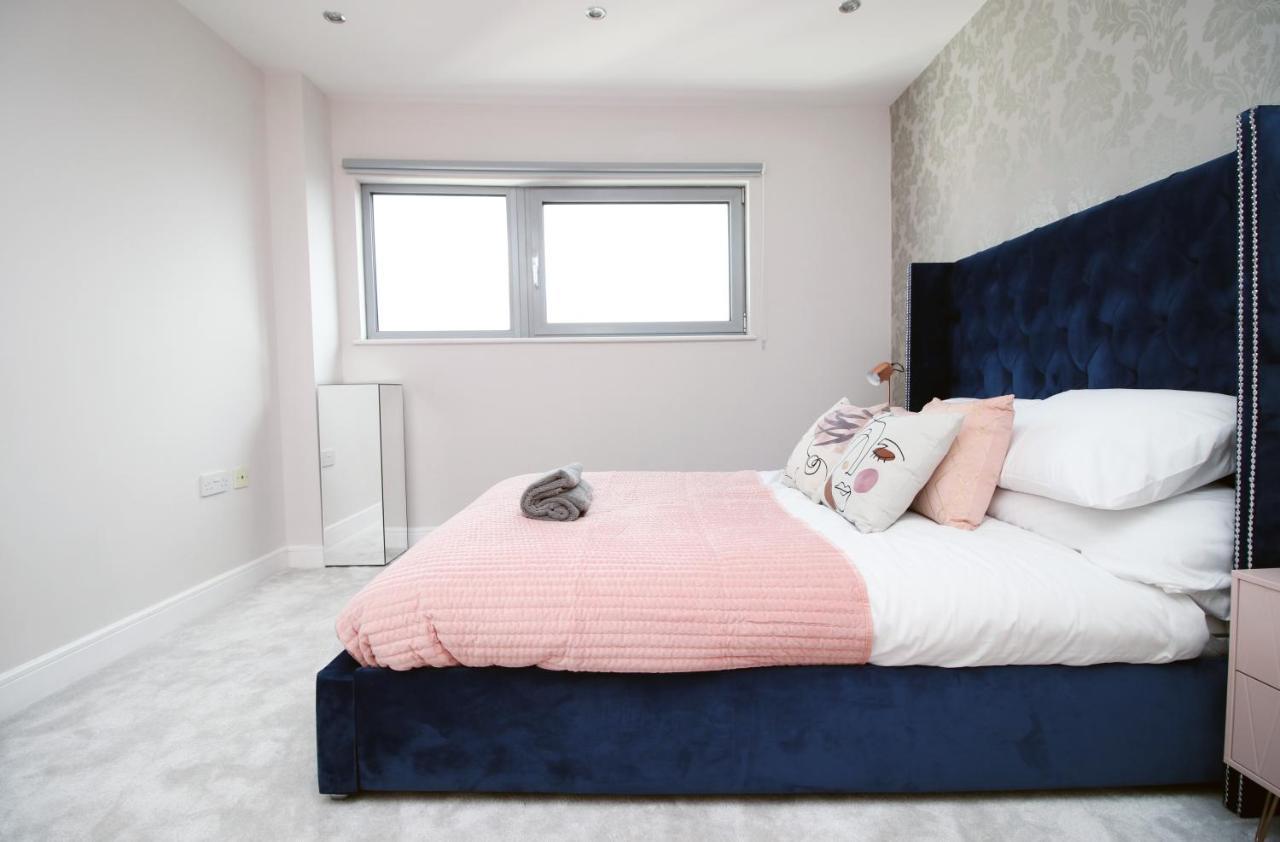 The View - Long Stay Offer - Modern Central Apartment And Parking By Cto Serviced Apartments Cardiff Exterior photo